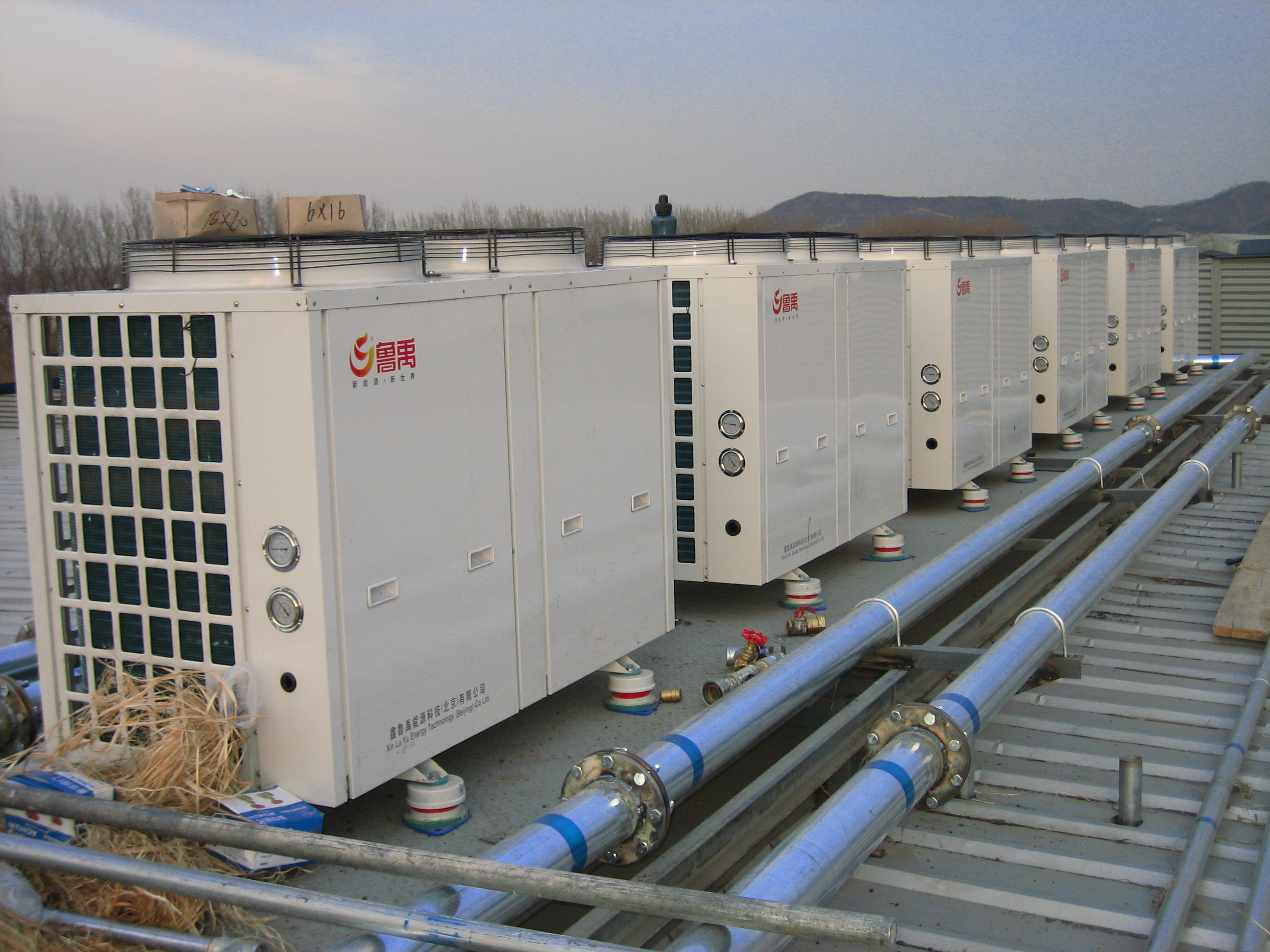 ����ĳ10000ƽ��ُ���̈����͜ؿ՚�Դ��ÙC(j��)�M��ů���乤��